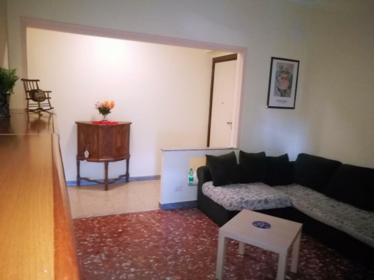 Willa Happy House Mare Di Roma Lido di Ostia Zewnętrze zdjęcie